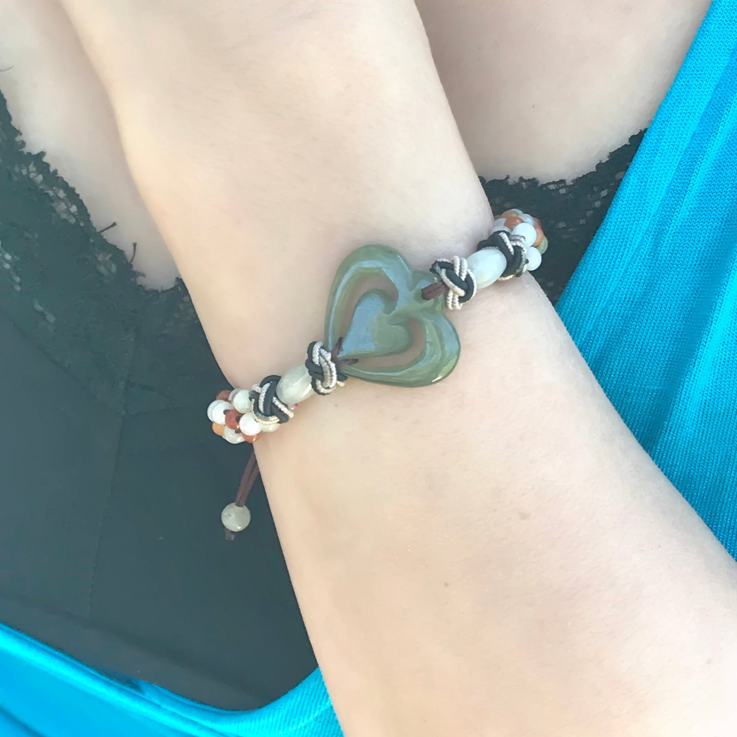 Beaded heart bracelet a joyful and thoughtful holiday gift