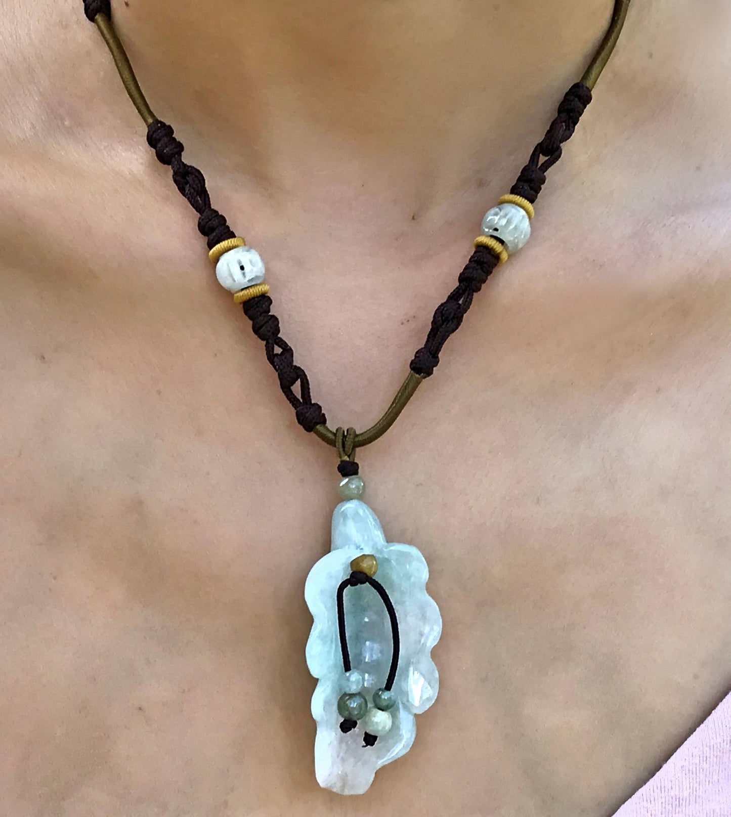 Delicate sweet pea necklace for women a home made jewelry gift for Mother’s Day or Valentine's Day