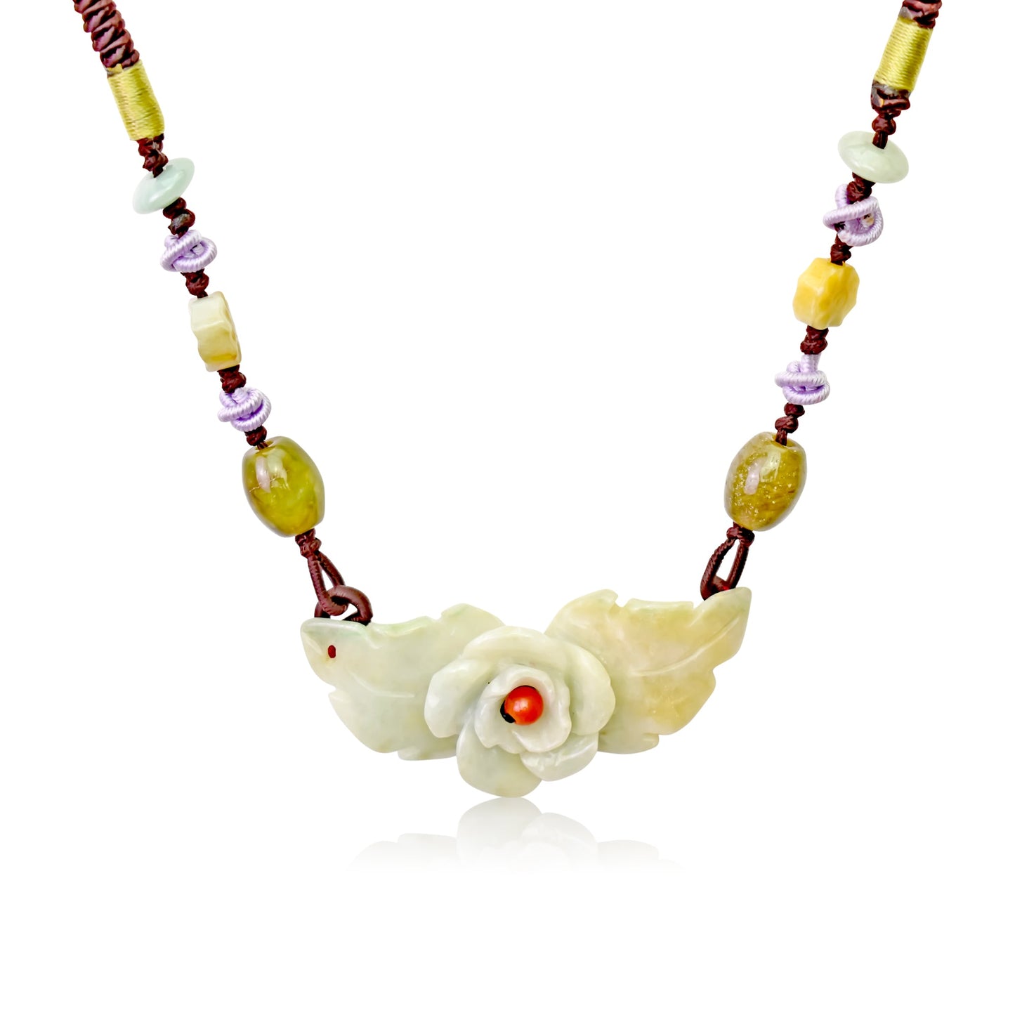 Rose pendant necklace that makes every moment a little more magical