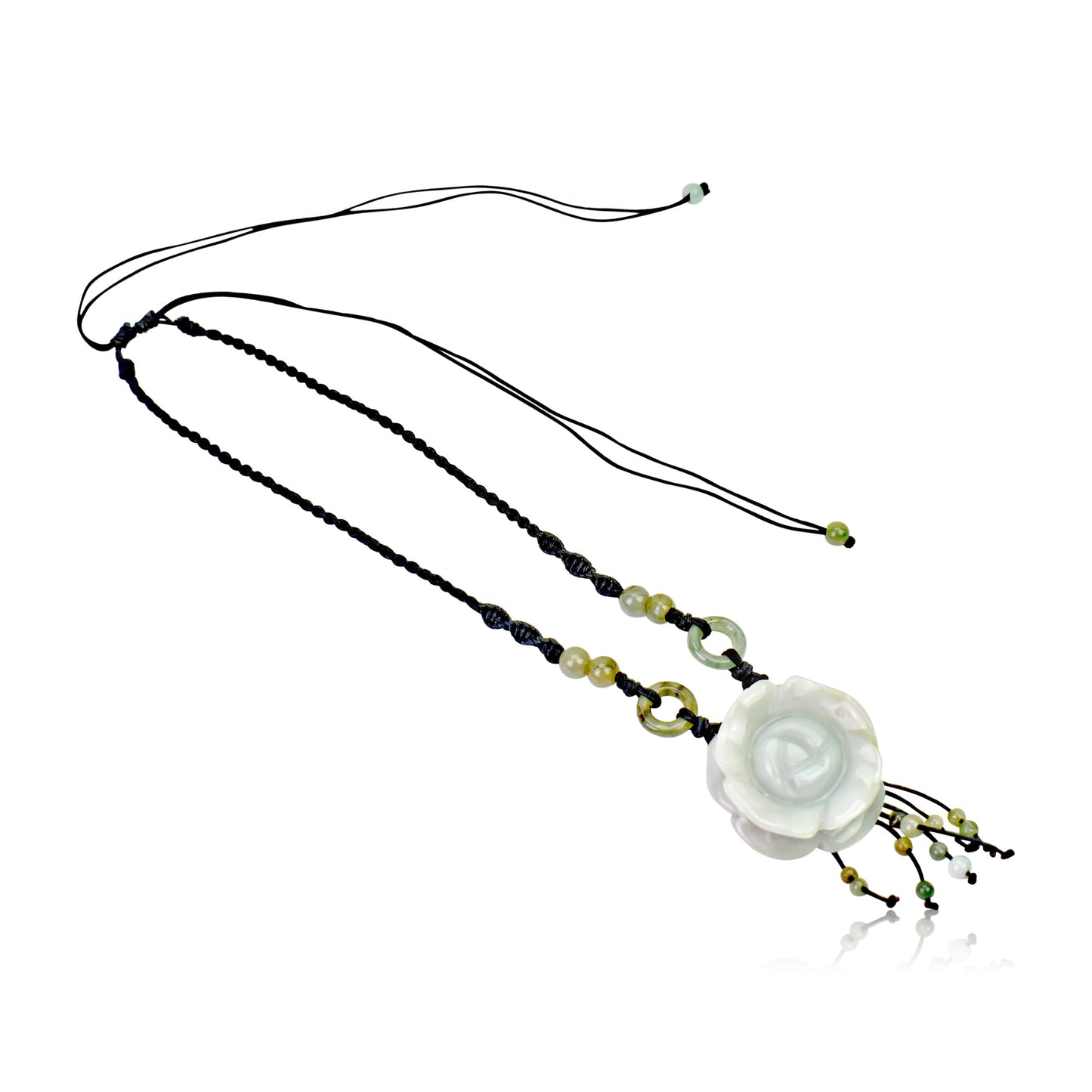 Stylish rose and pendant to celebrate your anniversary together