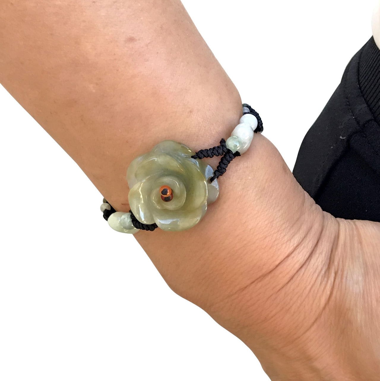 Bracelet of flowers a designer bracelets for your friend’s birthday