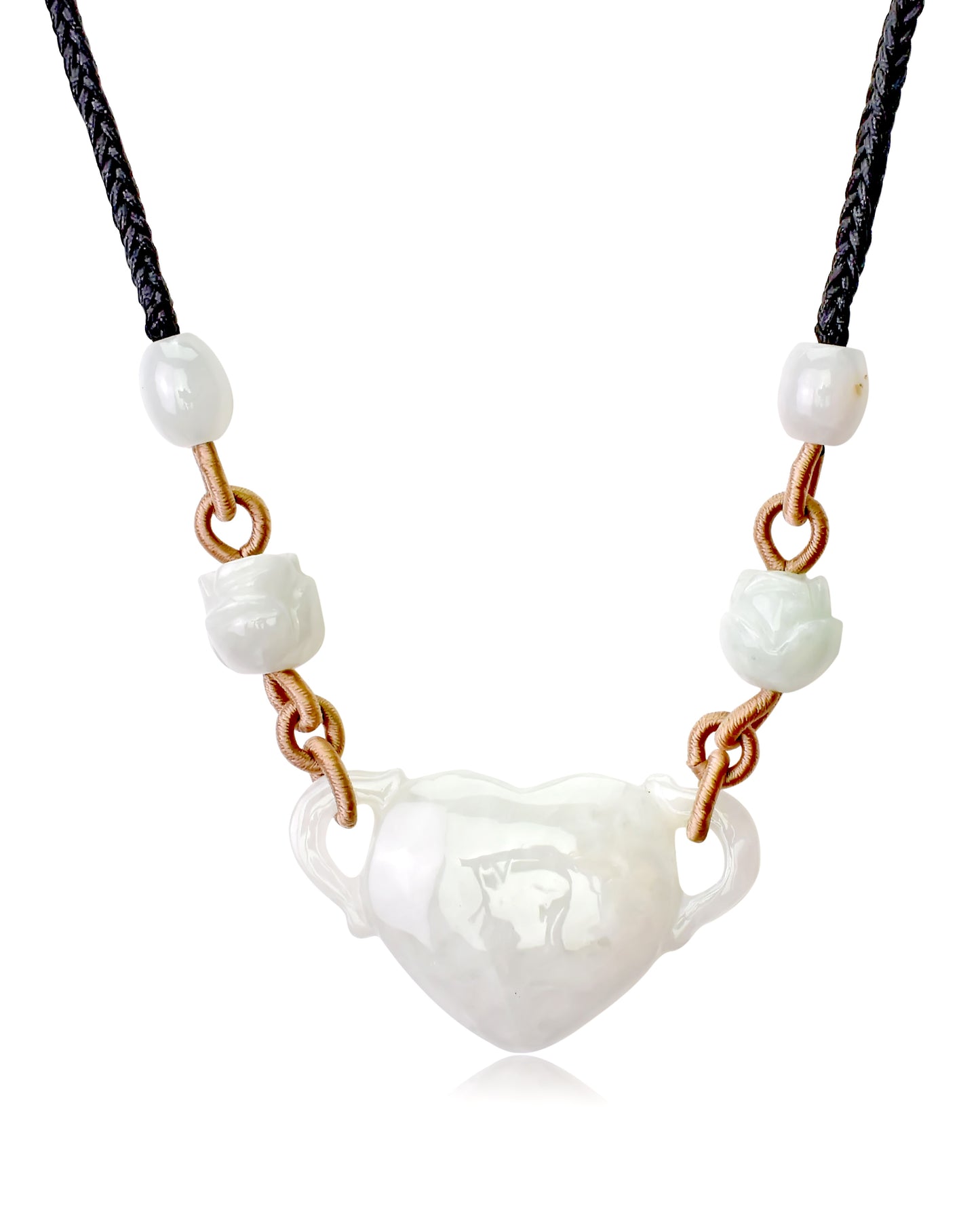 Show Your Love with Eye-Catching Heart-Shaped Jade Necklace