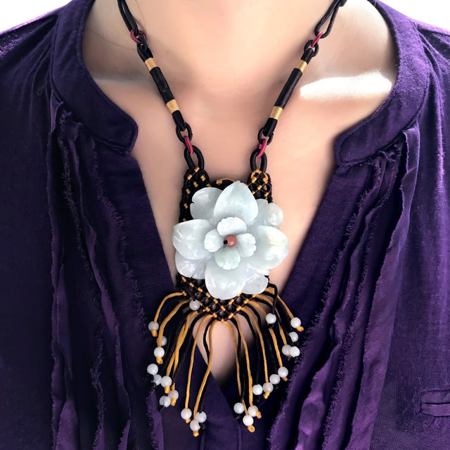 Eustoma flower a vintage floral necklace for women a radiant birthday or Valentine’s Day gift to inspire joy and peace