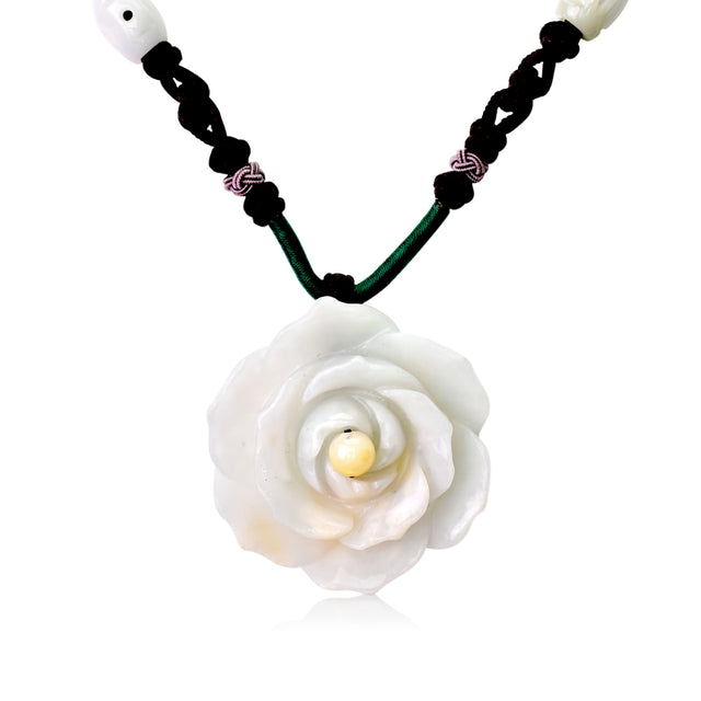 Forever rose with necklace – ideal for meaningful birthday presents