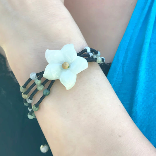 Handmade Beaded Jewelry a White Columbine for Women Flower Bracelets with Beads Perfect Bracelet Gift for Valentine’s Day