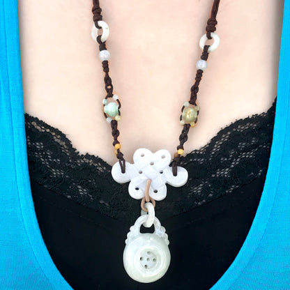 Infinity Mothers Necklace for Mom Infinity Link Chain Jade Heals and Protects The Infinity Pendant Honors Endless Devotion
