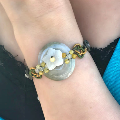 Jade Donut Pendant Asian Jade Bracelet Eternity-Inspired Gift for Mother’s Day or Romantic Occasions