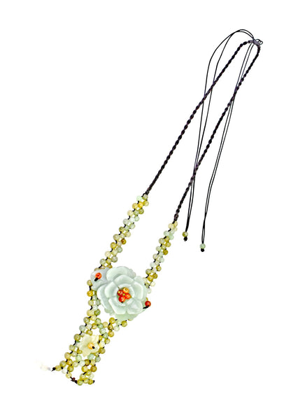 Lovely rose bead necklace to show your appreciation on any occasion