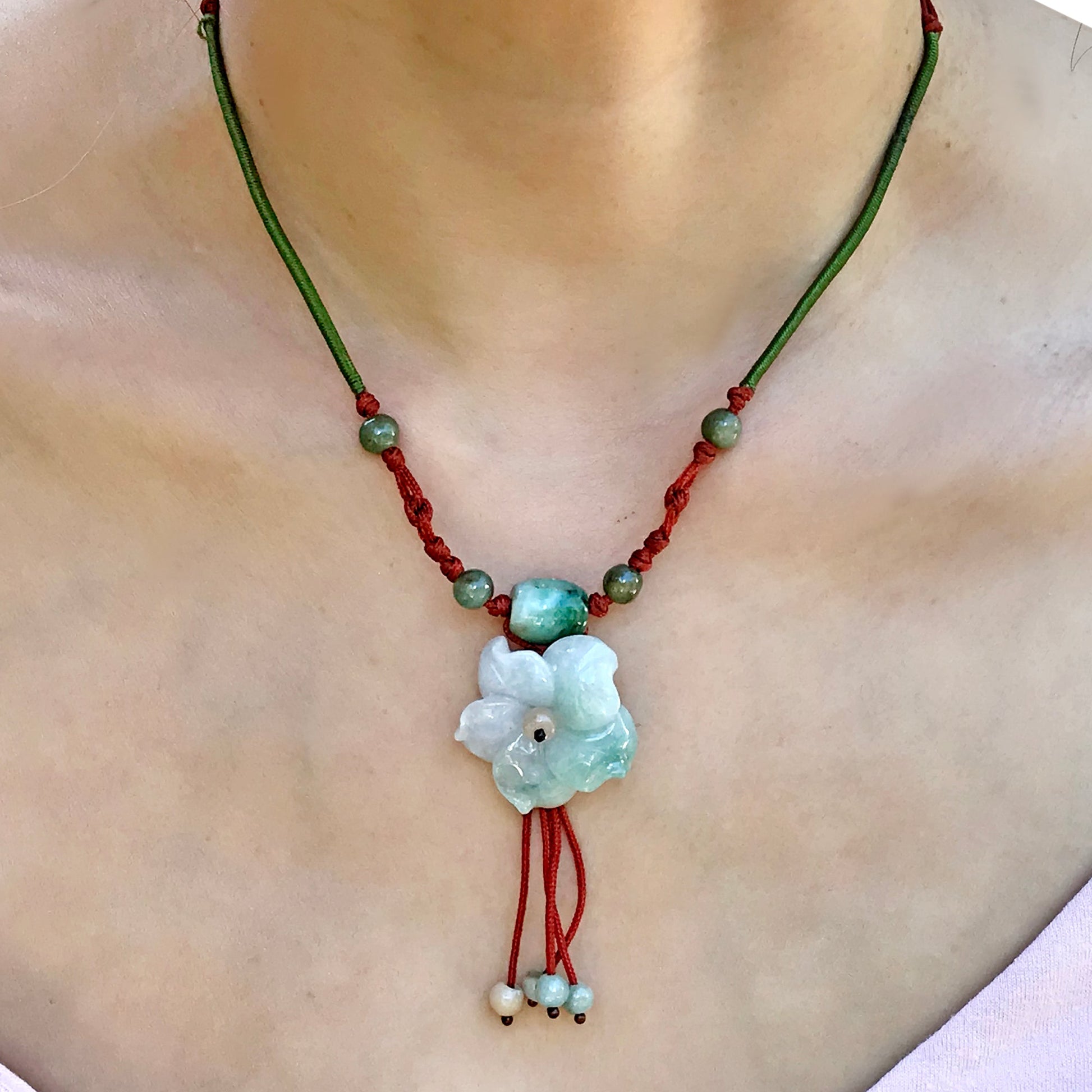 Rocky Mountain Columbine Flowers  for Women Pendant Necklace with Stone a Meaningful Jade Gift for Mother's Day
