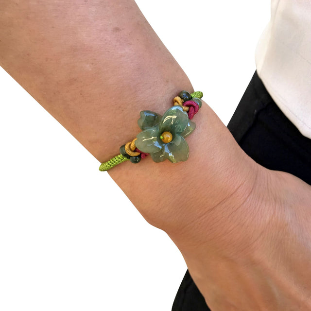 Star Gazers Flower for Women and Birthdays A fusion of nature’s elegance and spiritual serenity