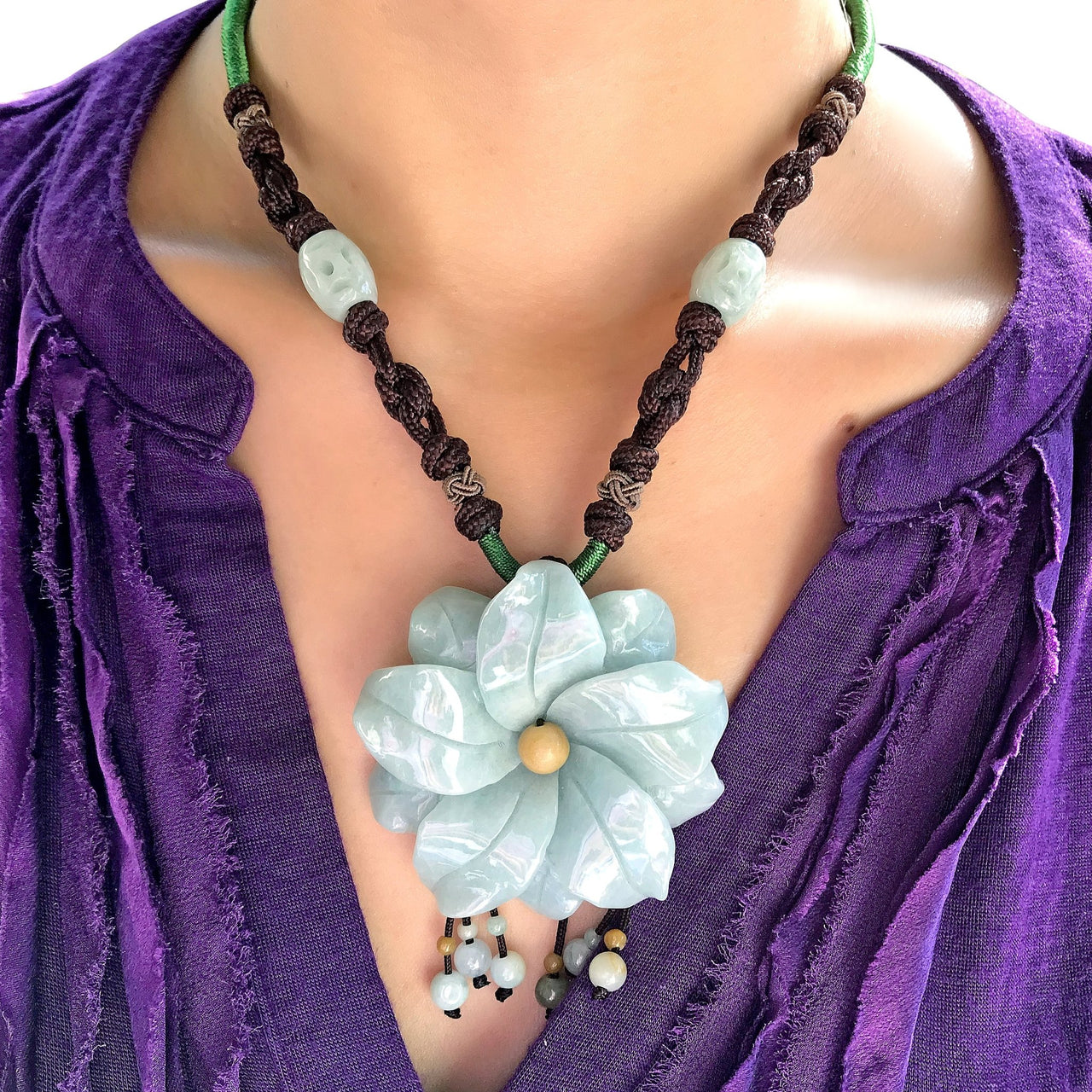 Stargazer Lily Flower a Flower Pendant Necklace for Women Star Lilies for Valentine's Day a Blooming Symbol of Serenity