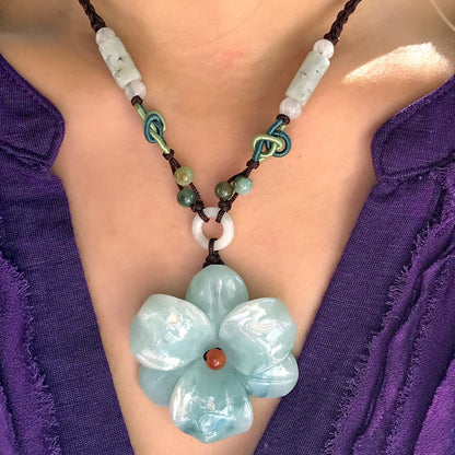 Women Mystical Trillium Flower a Large Flower Trillium a Magic Of Three Flower Petal Necklace Unforgettable Birthday Gift