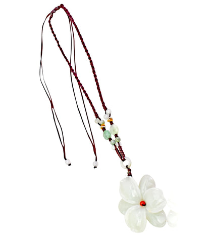 Mother's Day Mystical Trillium Flower a Large Flower Trillium a Magic Of Three Flower Petal Necklace Unforgettable Gift
