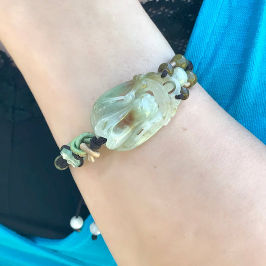Grasshoper Green Jade Stone Bracelet For Unisex Jade Charm Bracelet birhtday gift symbolizing Success, Growth, Good Fortune