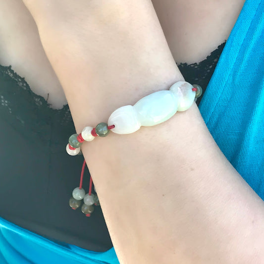Women Green Gemstone Bracelet a Jade Stone Bracelet for Her Powerful Bracelet Lucky for Mother’s Day Gift