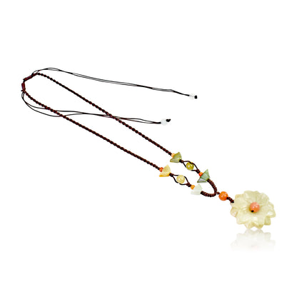 Flower Jade Pendant for Women Beaded Daisy Chain a Choker Daisy Romantic Engagement Gift for Joy and New Beginning