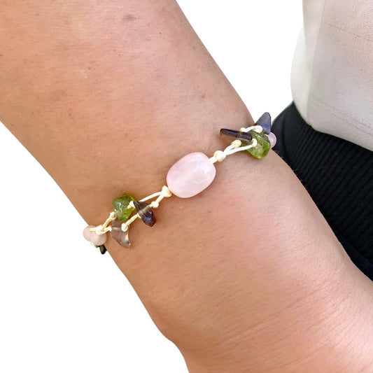 Women Pink Rose Quartz Bracelet A August Birthstone Bracelet for Her Bracelet Peridot for Romantic and Joyful Birthday