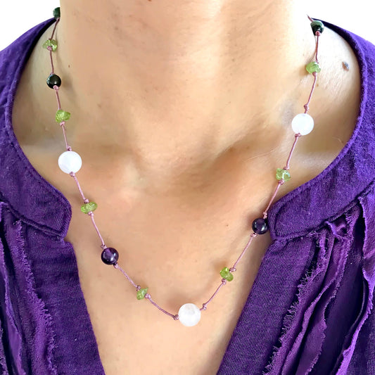 Women Rose Quartz Bead Necklace a Love Necklace for Mother’s Day Necklace with Birthstones Gift for Abundance and Well-Being
